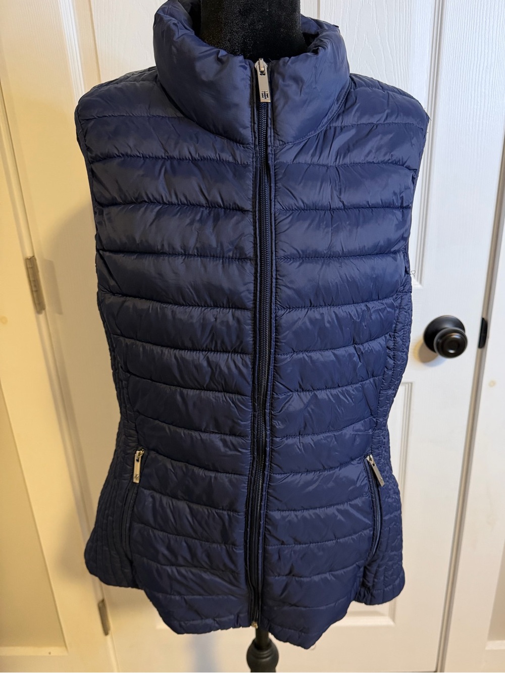 tommy hilfiger women’s size large navy quilted puffer vest fitted zip